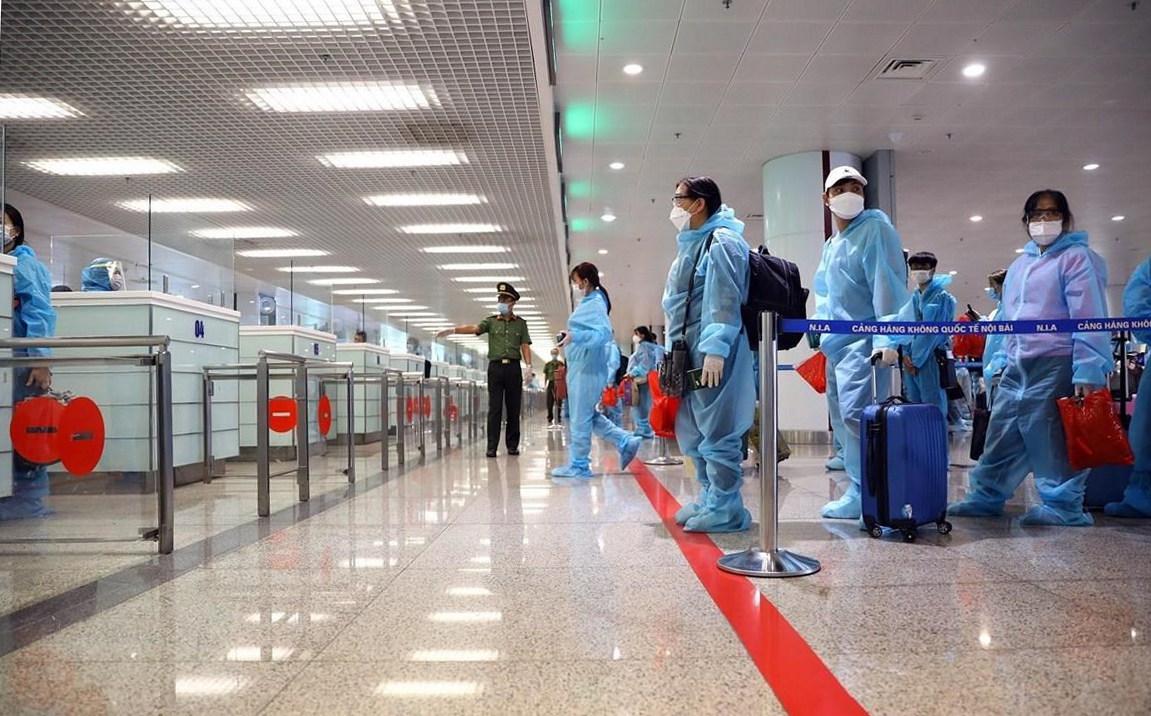 Có tiền sự có được xuất cảnh không?.