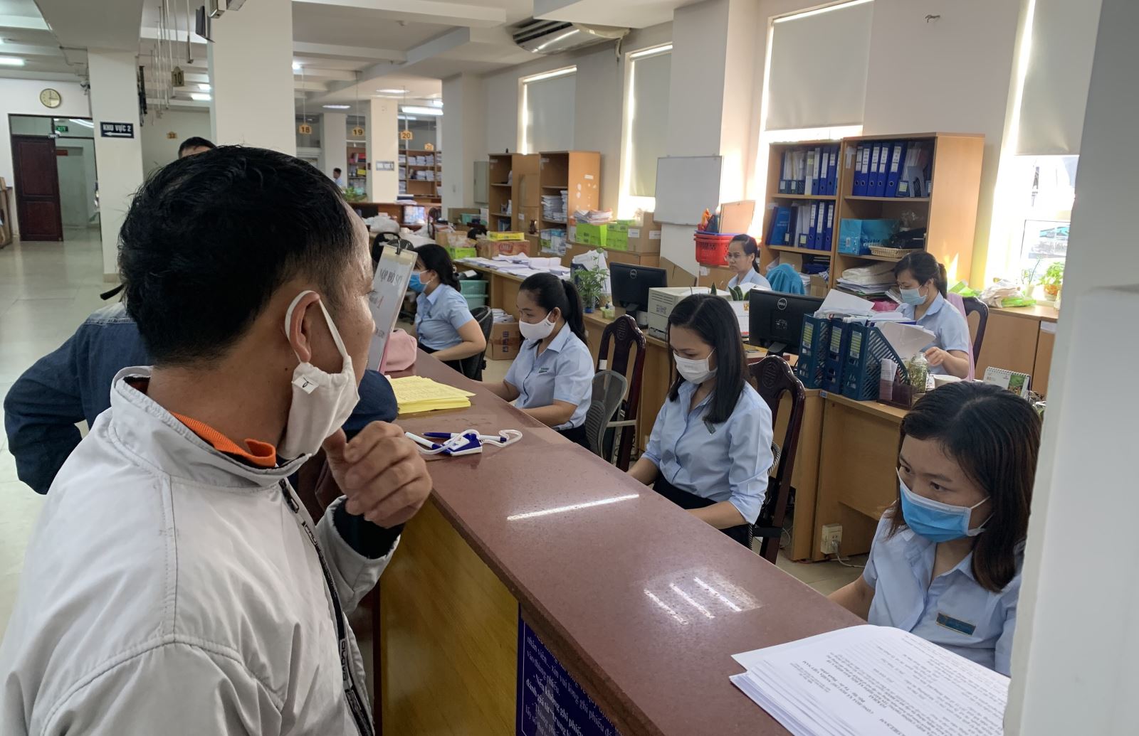 Doanh nghiệp không xác nhận bảo hiểm thất nghiệp xử phạt thế nào?.