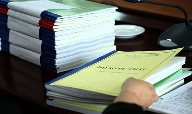 Hành vi ‘Làm giả giấy tờ để chiếm đoạt tài sản’ bị xử phạt thế nào?.