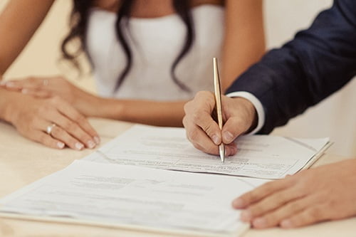 Hồ sơ cần thiết khi đăng ký kết hôn.