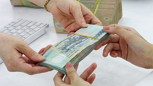 Lao động xin nghỉ phép bị trừ tiền lương có đúng quy định?.