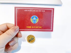 Chứng chỉ hành nghề luật sư có phải là Thẻ luật sư hay không?.