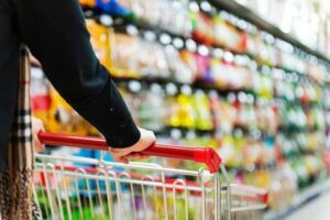 Xử phạt hành vi vi phạm một số hợp đồng đặc thù giao kết với người tiêu dùng năm 2023.