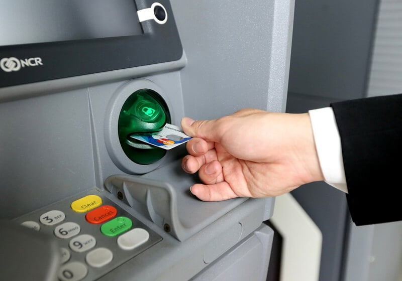 Sử dụng tiền của người khác chuyển nhầm vào tài khoản của mình bị xử lý như thế nào?.