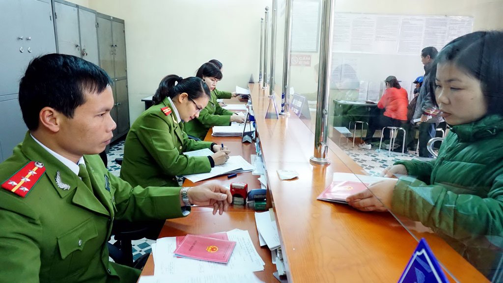 Thế nào là giấy tạm trú?.