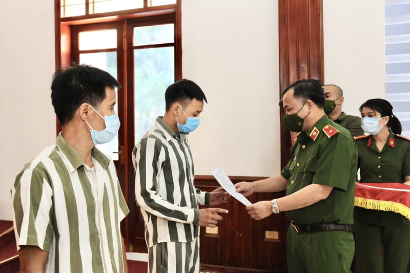 Thủ tục cấp lại Giấy chứng nhận chấp hành xong án phạt tù như thế nào?.