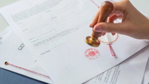 Thủ tục công chứng bản dịch năm 2023.