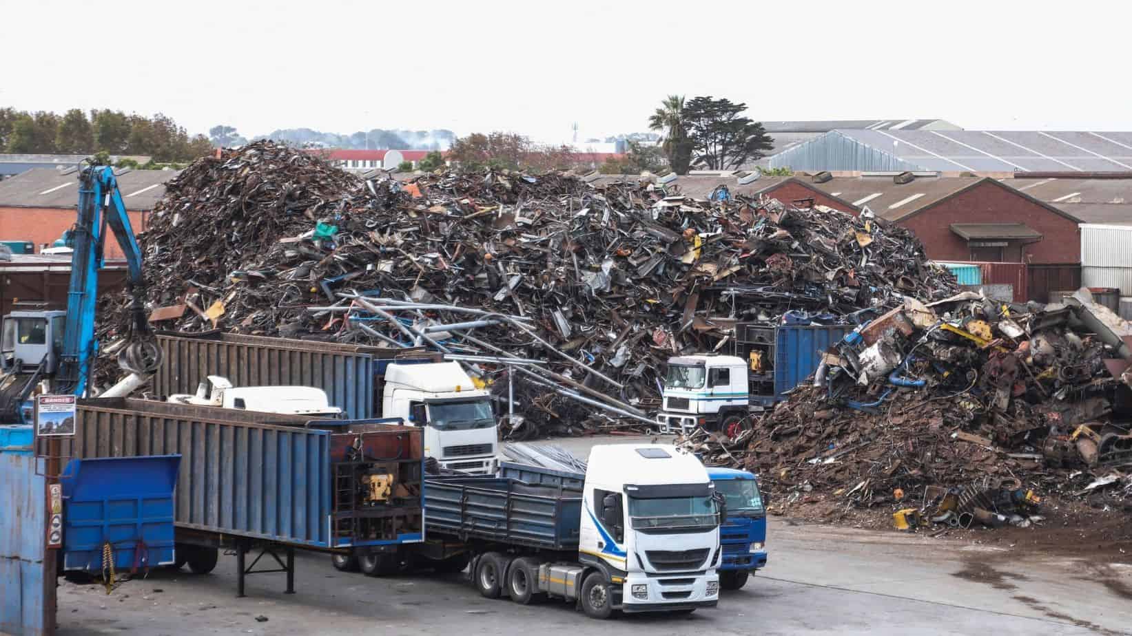 Các loại phế liệu thu hồi thanh lý tài sản cố định nhập kho.