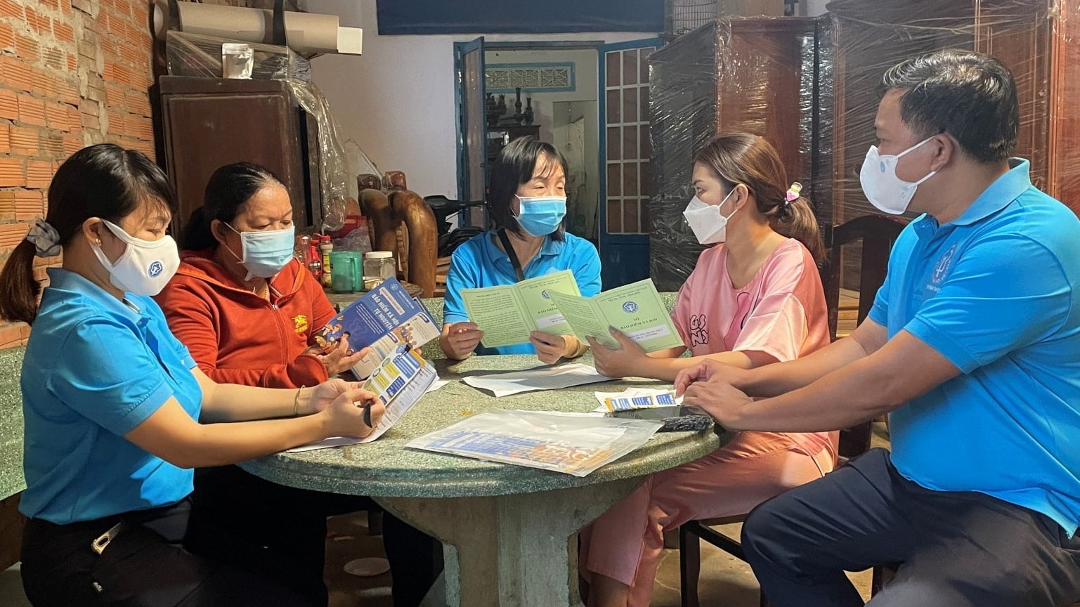 tieu-luan-luat-an-sinh-xa-hoi-1.jpg
