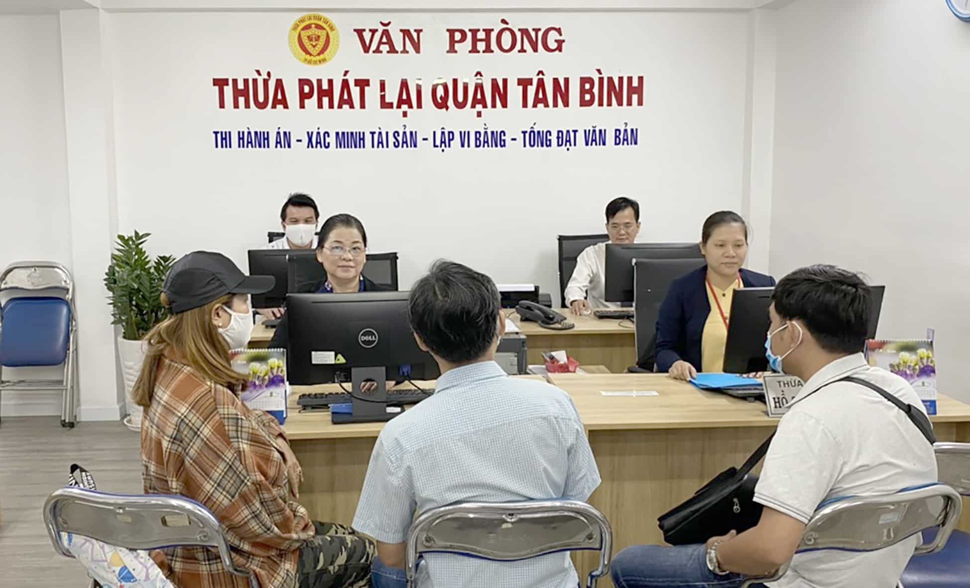 Thừa phát lại tiếng Trung là gì? – Công ty Zluat.