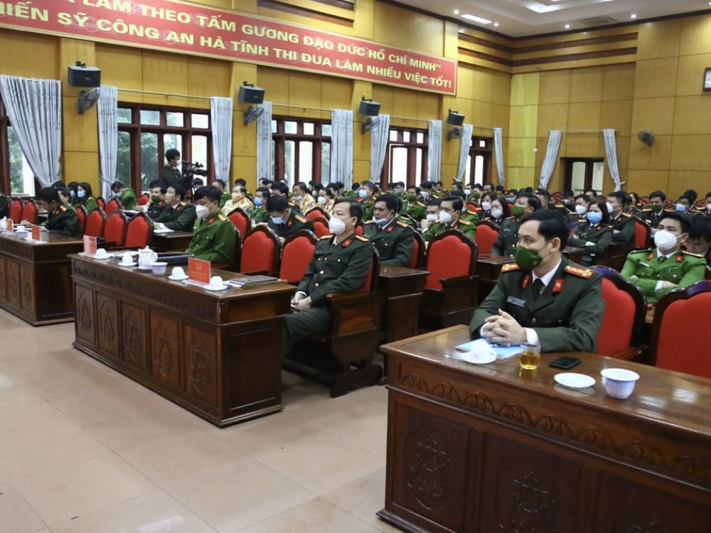 Tieu-chuan-xep-lai-can-bo-Cong-an-nhan-dan-duoc-tham-gia-lop-dao-tao-boi-duong-ngan-han-duoi-01-nam.jpeg