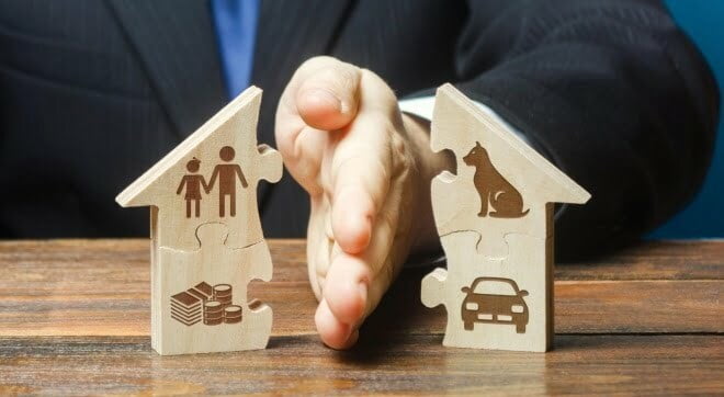 Aluat.vn | Tài sản thừa kế có phải chia khi ly hôn hay không?.