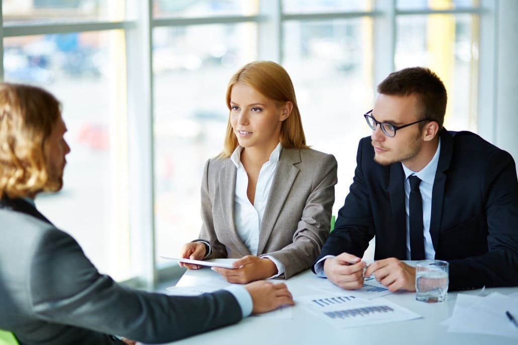 Hồ sơ người nước ngoài làm việc tại Việt Nam cần những gì?.