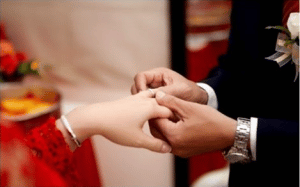 ket-hon-trai-phap-luat-do-bi-lua-doi-300x187.png