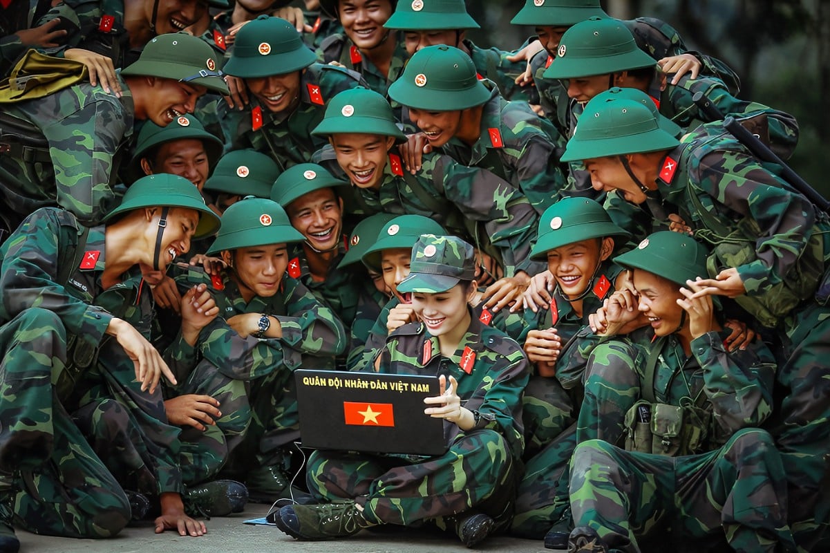 Chi tiết về cấp bậc 2 sao trong quân đội mới được cập nhật.