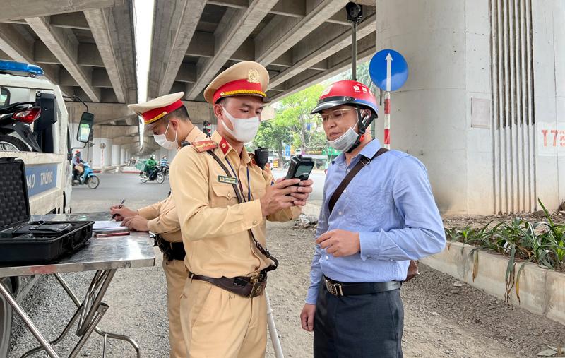 Canh-Sat-Giao-Thong.jpg