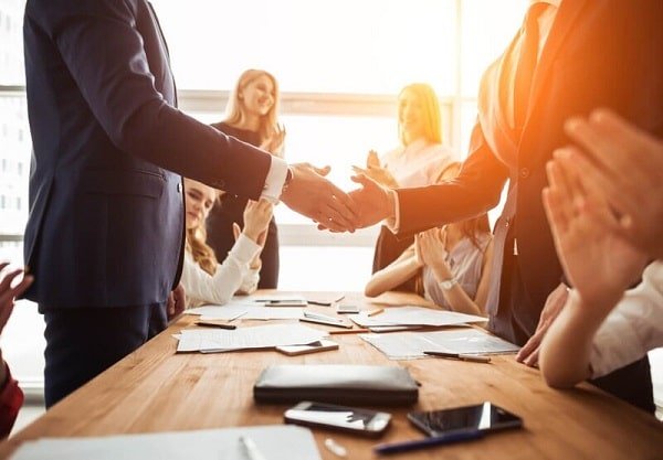 Công ty cổ phần nhượng quyền là gì? [Cập nhật chi tiết nhất].