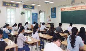 Quy định pháp luật điều lệ, quy chế tổ chức và hoạt động của cơ sở giáo dục.