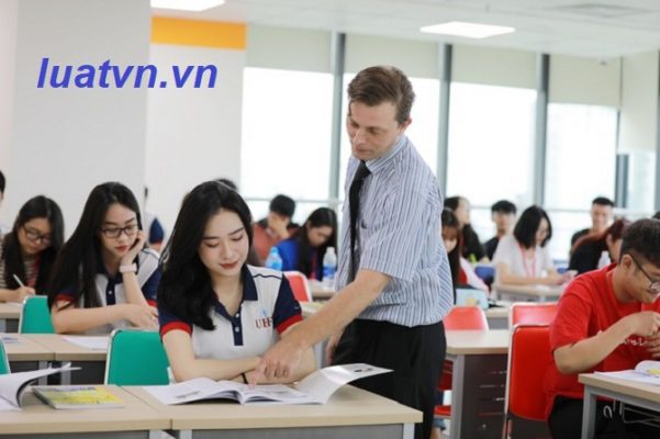 Thành lập trung tâm ngoại ngữ Quận Hải Châu.