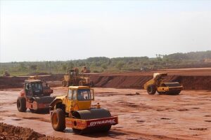 Nhà thầu thi công chậm tiến độ có bị chấm dứt hợp đồng không?.