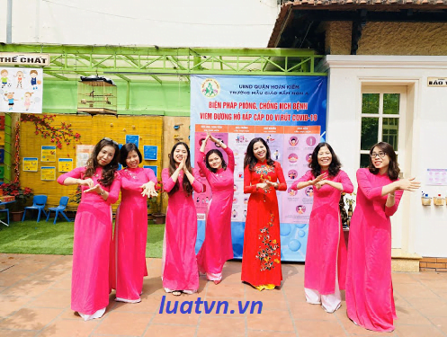 Thành lập trường mầm non Thị xã Sơn Tây.