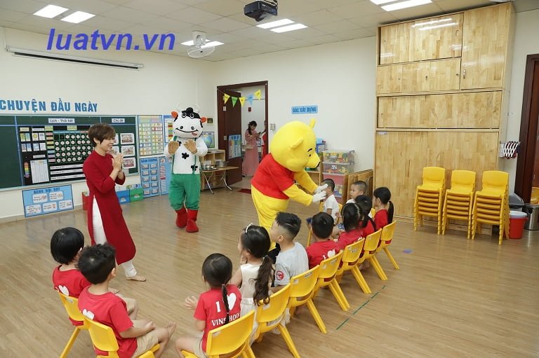Thành lập trường mầm non Quận 1.