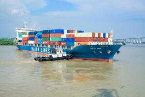 Quy định pháp luật về tàu biển Việt Nam năm 2023.