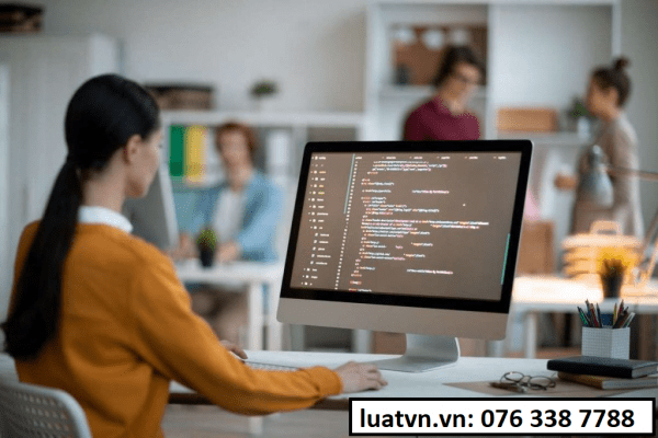 Thành lập công ty phần mềm.
