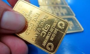 Quy định về mang theo vàng khi xuất cảnh, nhập cảnh của cá nhân.