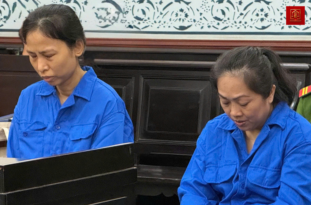 Nữ thủ quỹ Co.op Rạch Miễu rút trộm tiền tỷ suốt 2 năm, ngụy trang đơn sơ Nữ thủ quỹ Co.op Rạch Miễu rút trộm tiền tỷ suốt 2 năm, ngụy trang đơn sơ