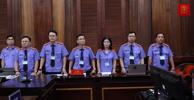 Luật sư bào chữa trong phiên tòa chuyên án ma túy VN10