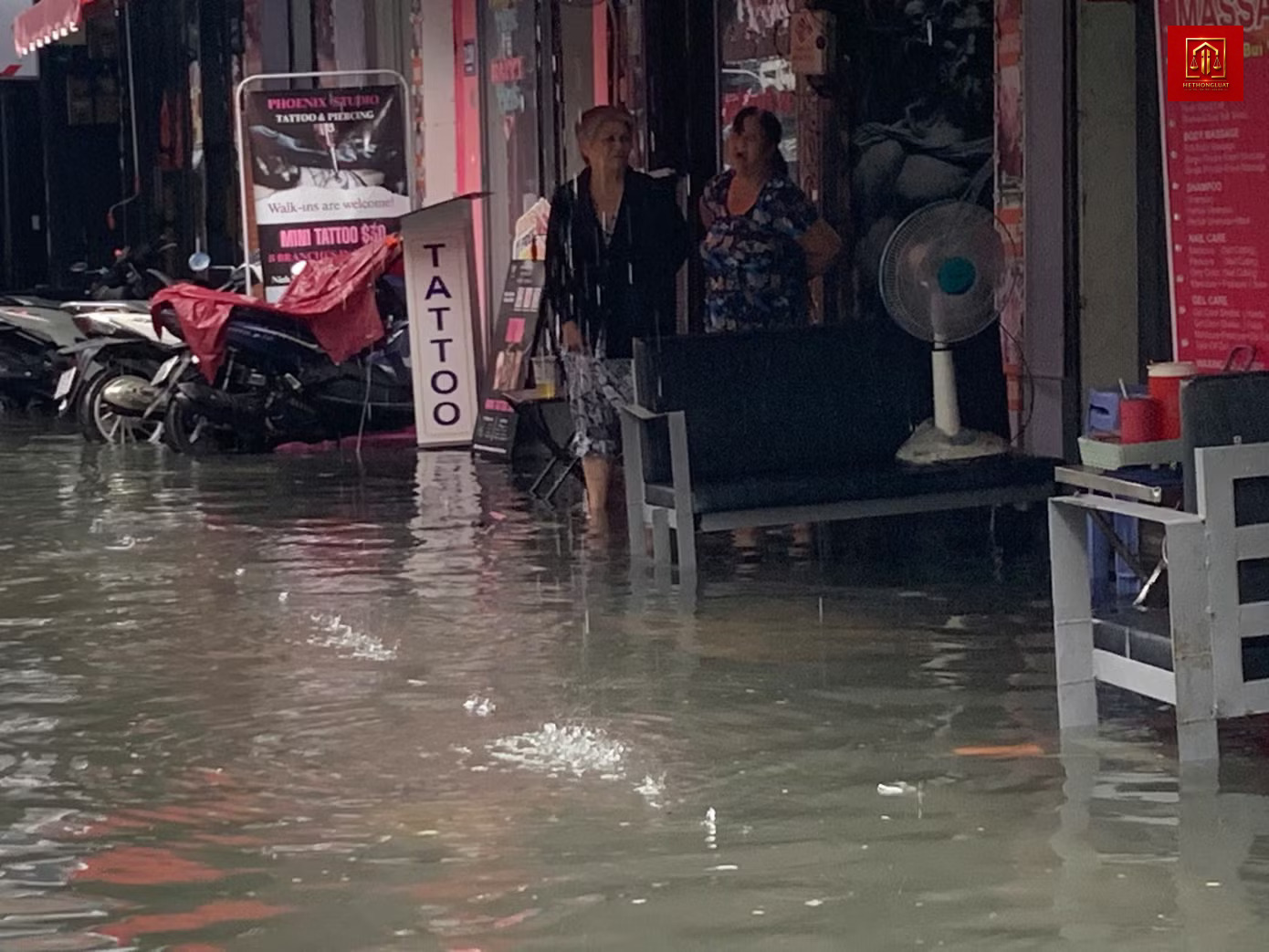 Biện pháp an toàn giao thông khi ngập lụt tại TPHCM Biện pháp an toàn giao thông khi ngập lụt tại TPHCM