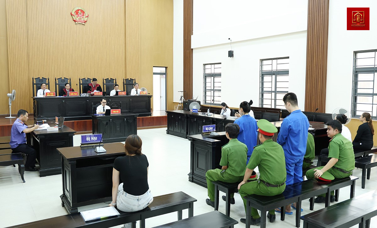 Xét xử sơ thẩm vụ án giết người tại An Giang Xét xử sơ thẩm vụ án giết người tại An Giang