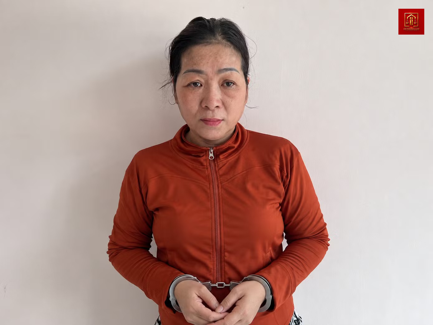 Khởi tố nhóm lừa đảo dùng đá cuội giả danh thiên thạch triệu USD