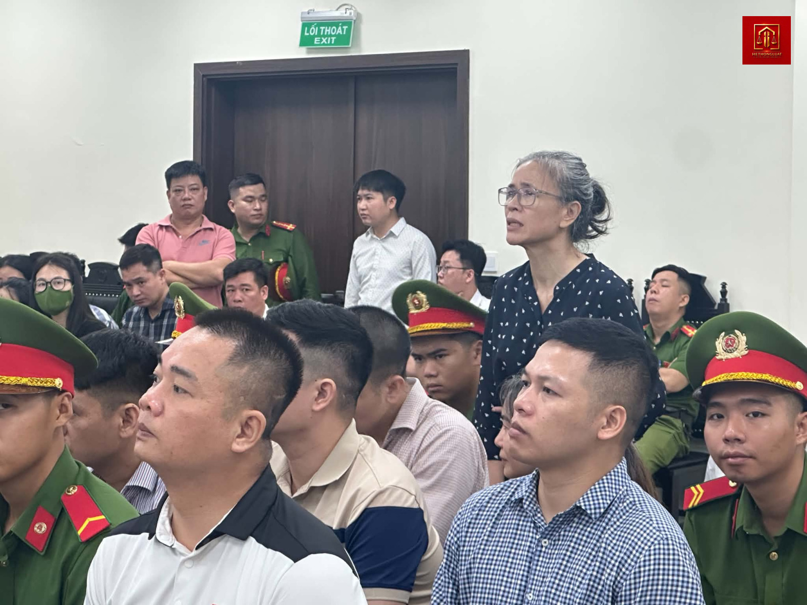 Đề nghị mức án 30 năm tù cho trùm sản xuất sữa giả Vũ Mạnh Cường Đề nghị mức án 30 năm tù cho trùm sản xuất sữa giả Vũ Mạnh Cường