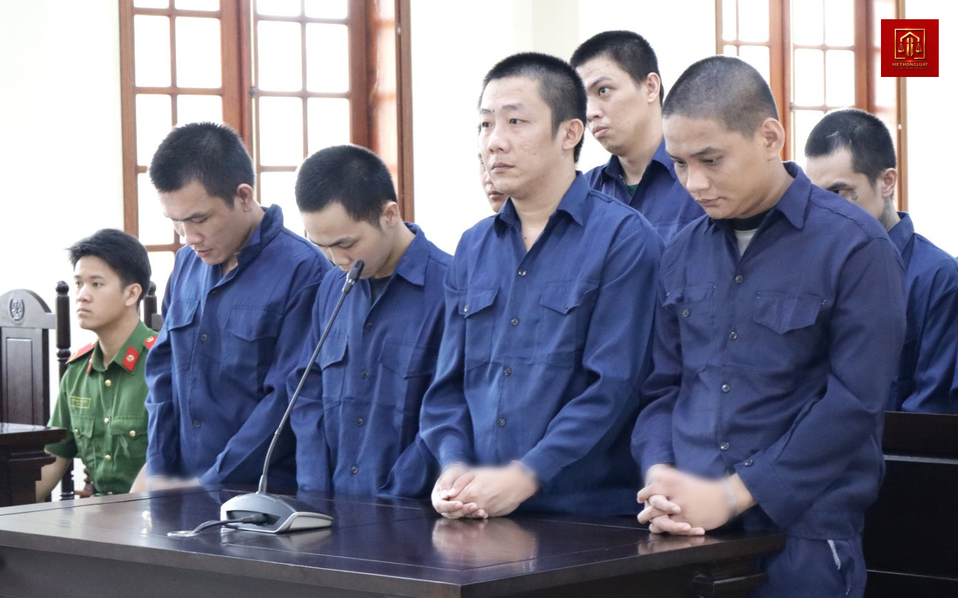 Chủ hụi lừa đảo chiếm đoạt hơn 13 tỉ đồng bị tuyên án 16 năm tù Chủ hụi lừa đảo chiếm đoạt hơn 13 tỉ đồng bị tuyên án 16 năm tù