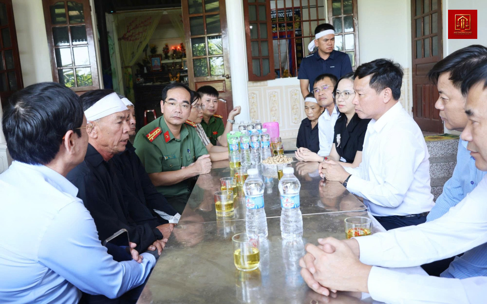 Xét xử sơ thẩm vụ án giết người và sử dụng trái phép vũ khí quân dụng tại Đồng Nai Xét xử sơ thẩm vụ án giết người và sử dụng trái phép vũ khí quân dụng tại Đồng Nai