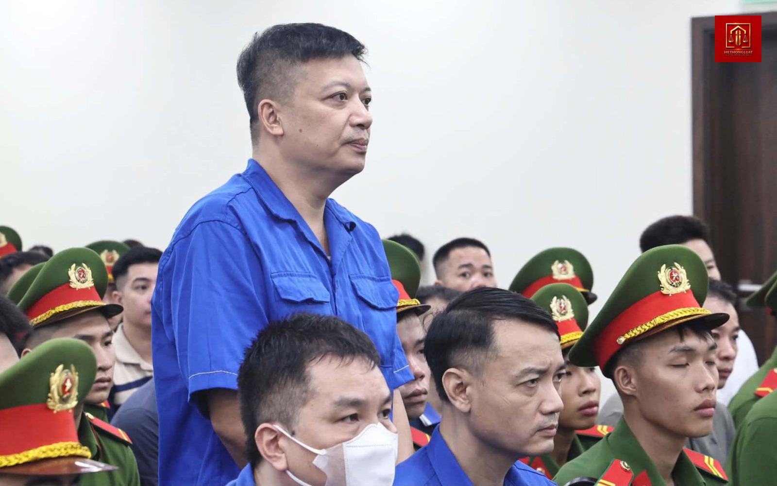 Đề nghị mức án 30 năm tù cho trùm sản xuất sữa giả Vũ Mạnh Cường Đề nghị mức án 30 năm tù cho trùm sản xuất sữa giả Vũ Mạnh Cường
