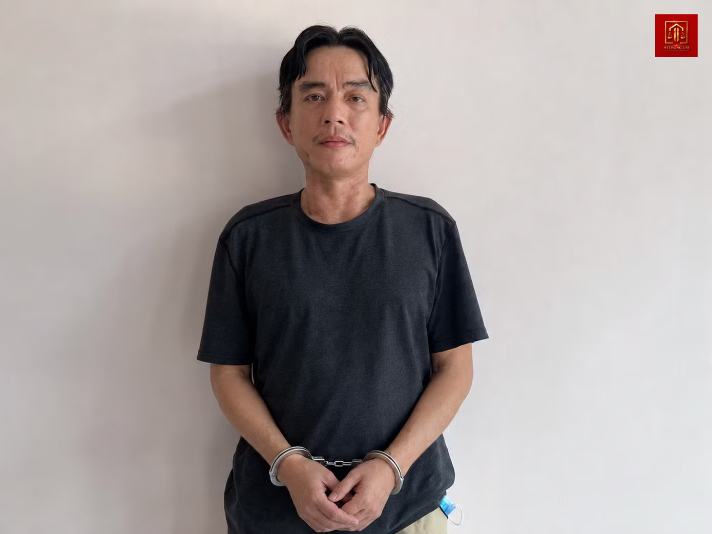 Khởi tố nhóm lừa đảo dùng đá cuội giả danh thiên thạch triệu USD
