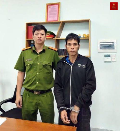 Tạm giữ hình sự đối tượng đổ xăng đốt cha ruột tại Quảng Ngãi