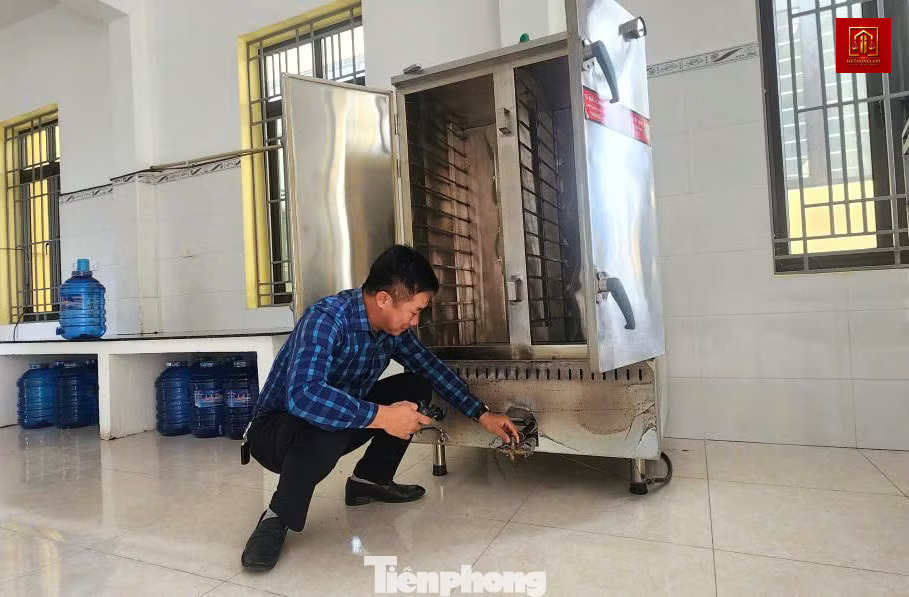 Kiểm tra phòng học nguy cơ đổ sập tại điểm trường lẻ Tiến Sơn Kiểm tra phòng học nguy cơ đổ sập tại điểm trường lẻ Tiến Sơn
