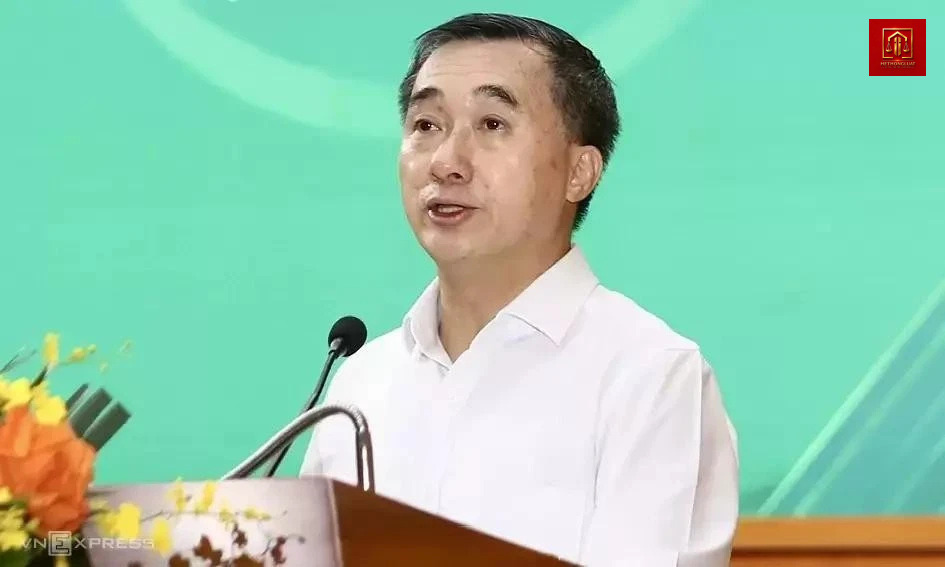 Thứ trưởng Bộ Y tế Trần Văn Thuấn bị đình chỉ công tác sau khi bị tạm giam
